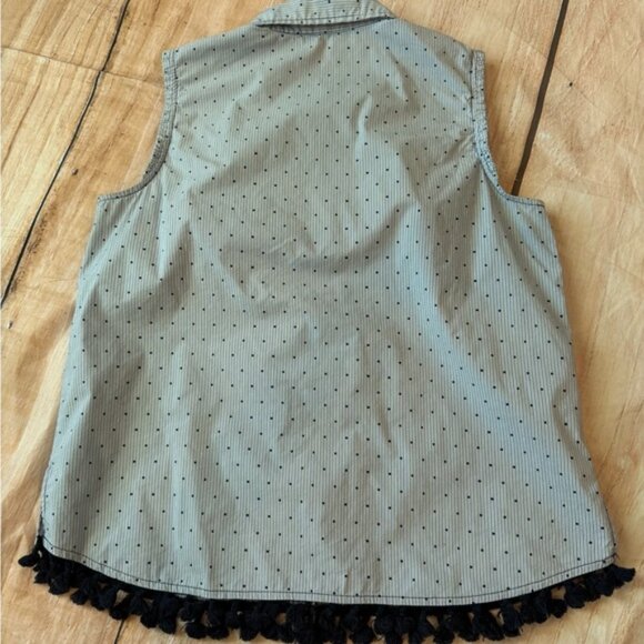 Woman’s Size Large Democracy Sleeveless Button Down Shirt Tassels - Picture 7 of 7